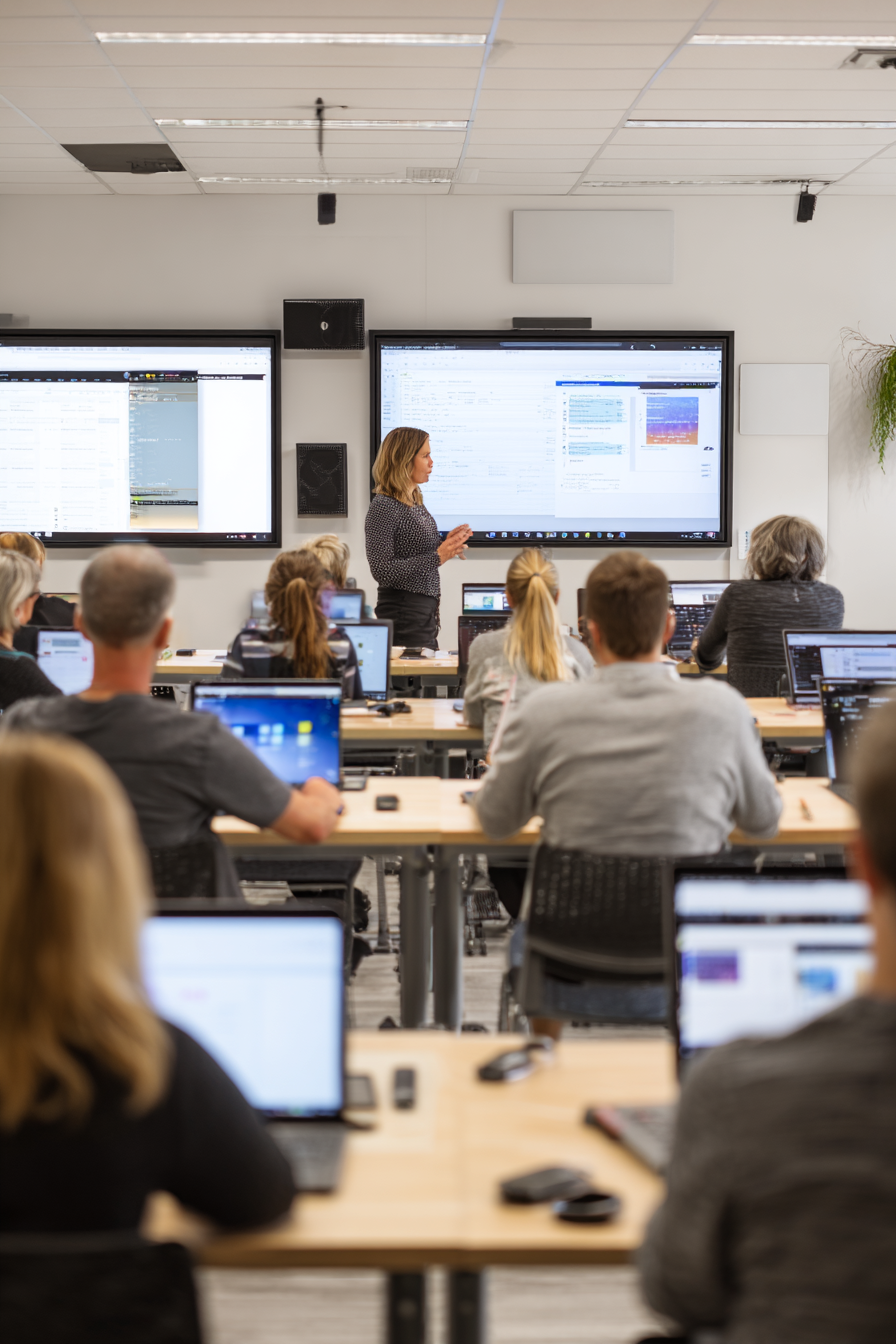 fabrizio teacher training workshop adult educators seated at cd104fd3 5bea 42d5 b235 8645c296de5f 3